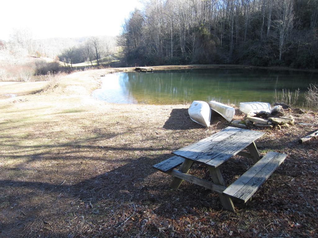 Arrowmont Stables & Cabins Cullowhee エクステリア 写真