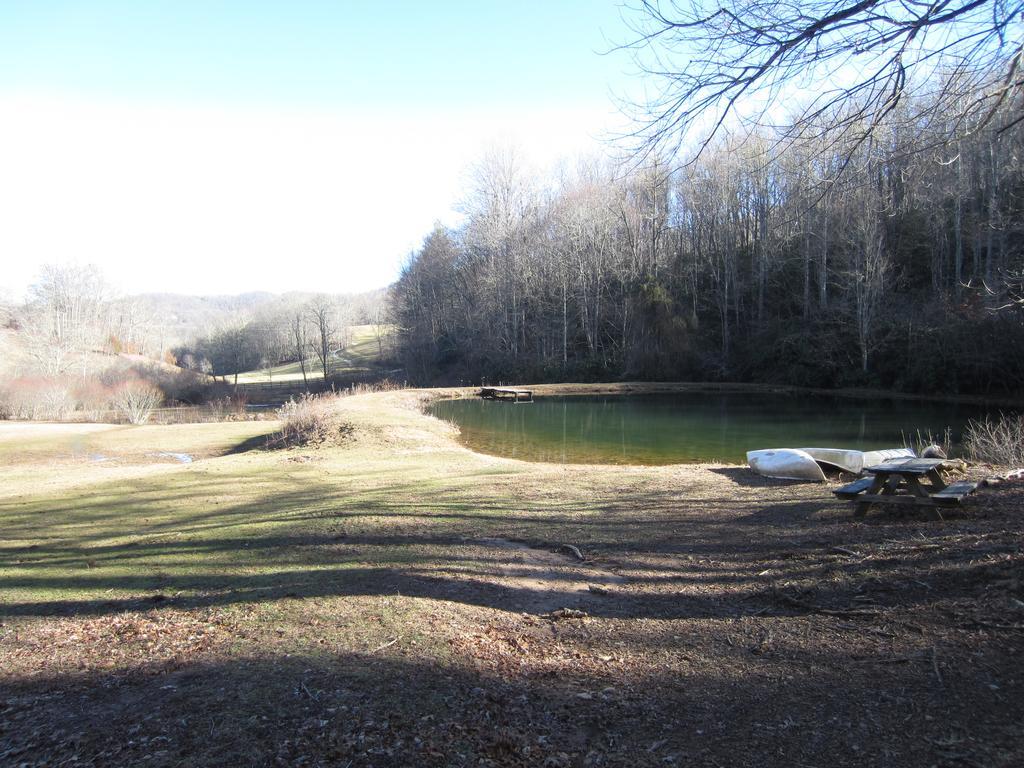 Arrowmont Stables & Cabins Cullowhee エクステリア 写真