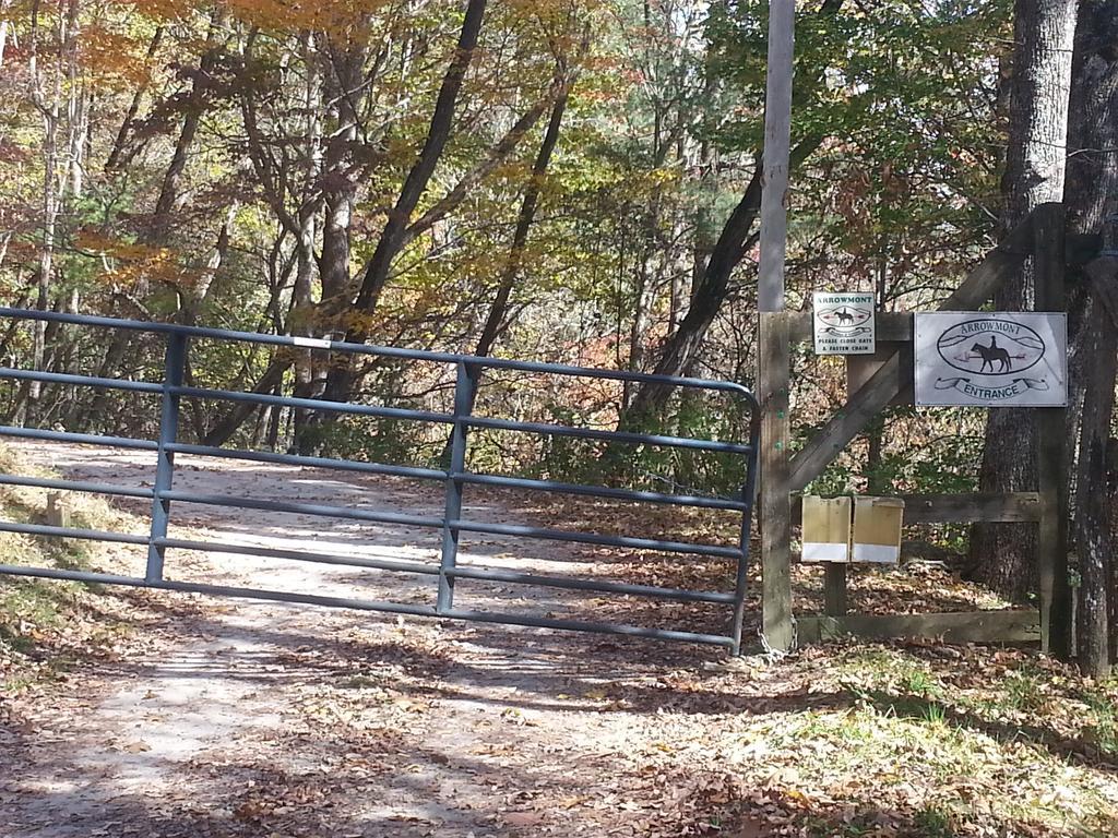 Arrowmont Stables & Cabins Cullowhee エクステリア 写真