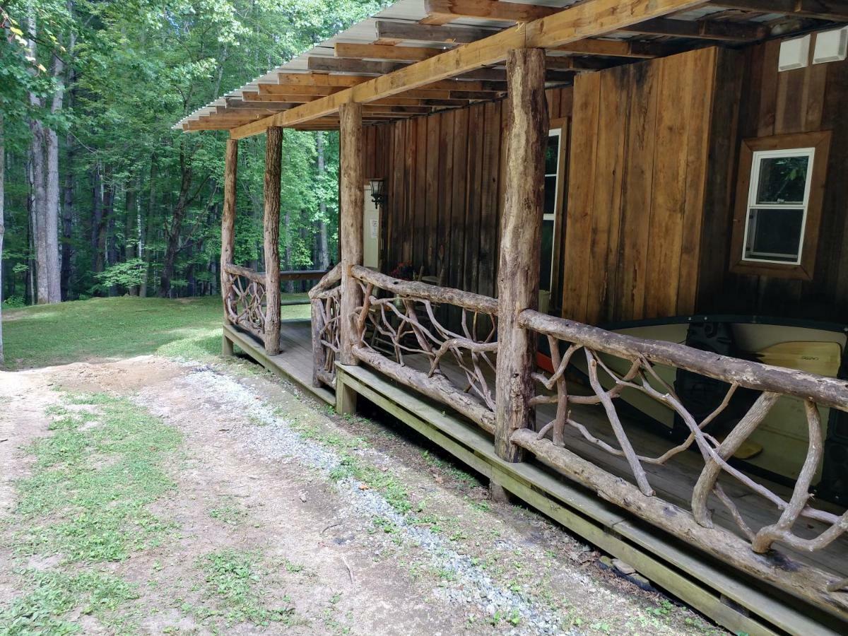 Arrowmont Stables & Cabins Cullowhee エクステリア 写真